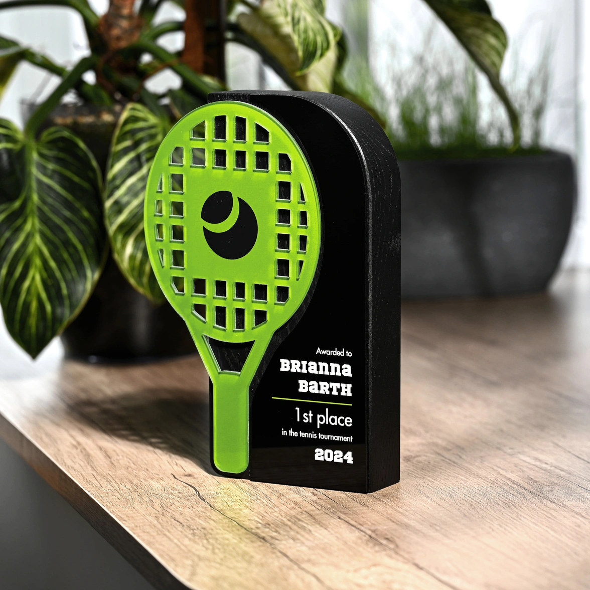 Wooden award with acrylic Tennis v2