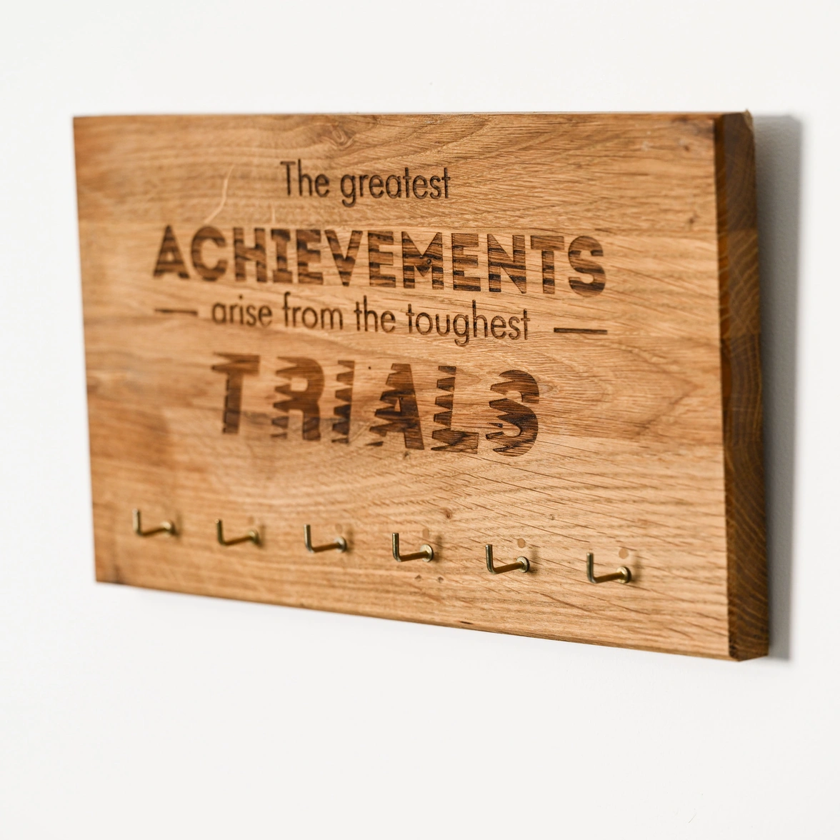 Wooden medal holder v2